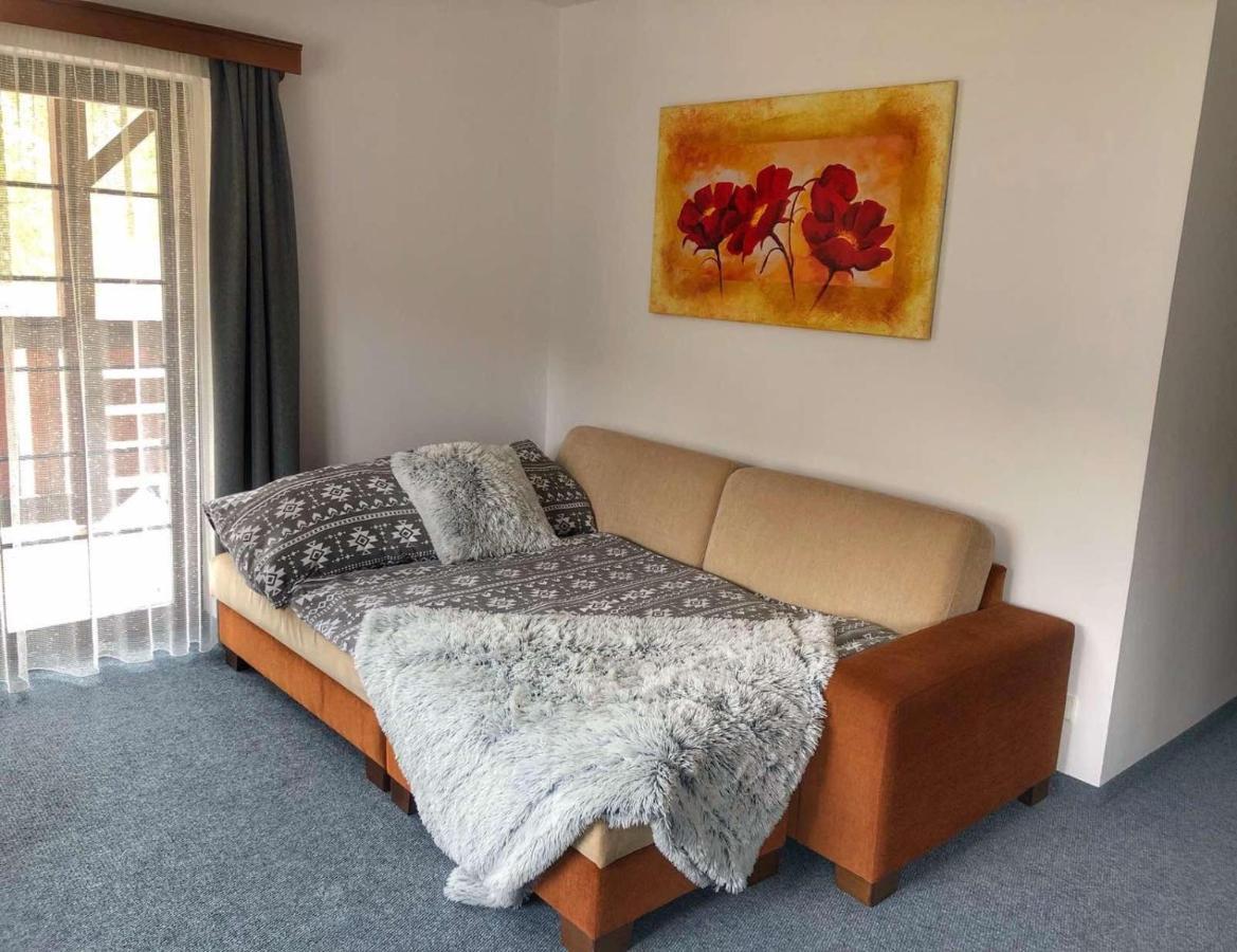 Apartman Renata 10 鲁容贝罗克 外观 照片