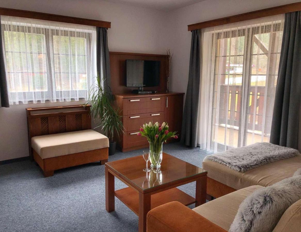 Apartman Renata 10 鲁容贝罗克 外观 照片