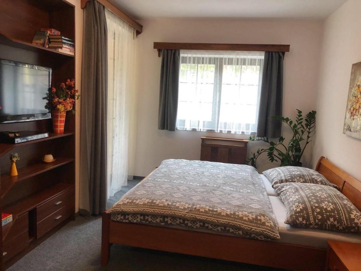 Apartman Renata 10 鲁容贝罗克 外观 照片